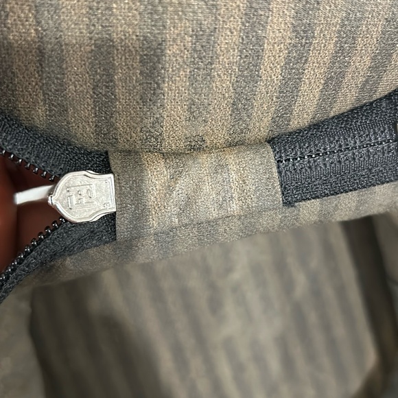 FENDI Cosmetics  pouch  Vintage Authentic - Picture 11 of 12